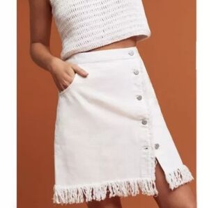Anthropologie Pilcro and the Letterpress White Denim Raw Hem Fringe Skirt 14